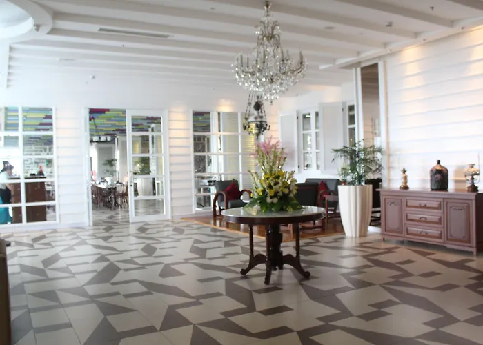 The 1O1 Bogor Suryakancana